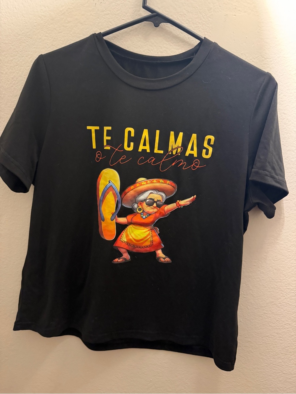 Women’s Black Graphic Tee - Te Calmas Design
